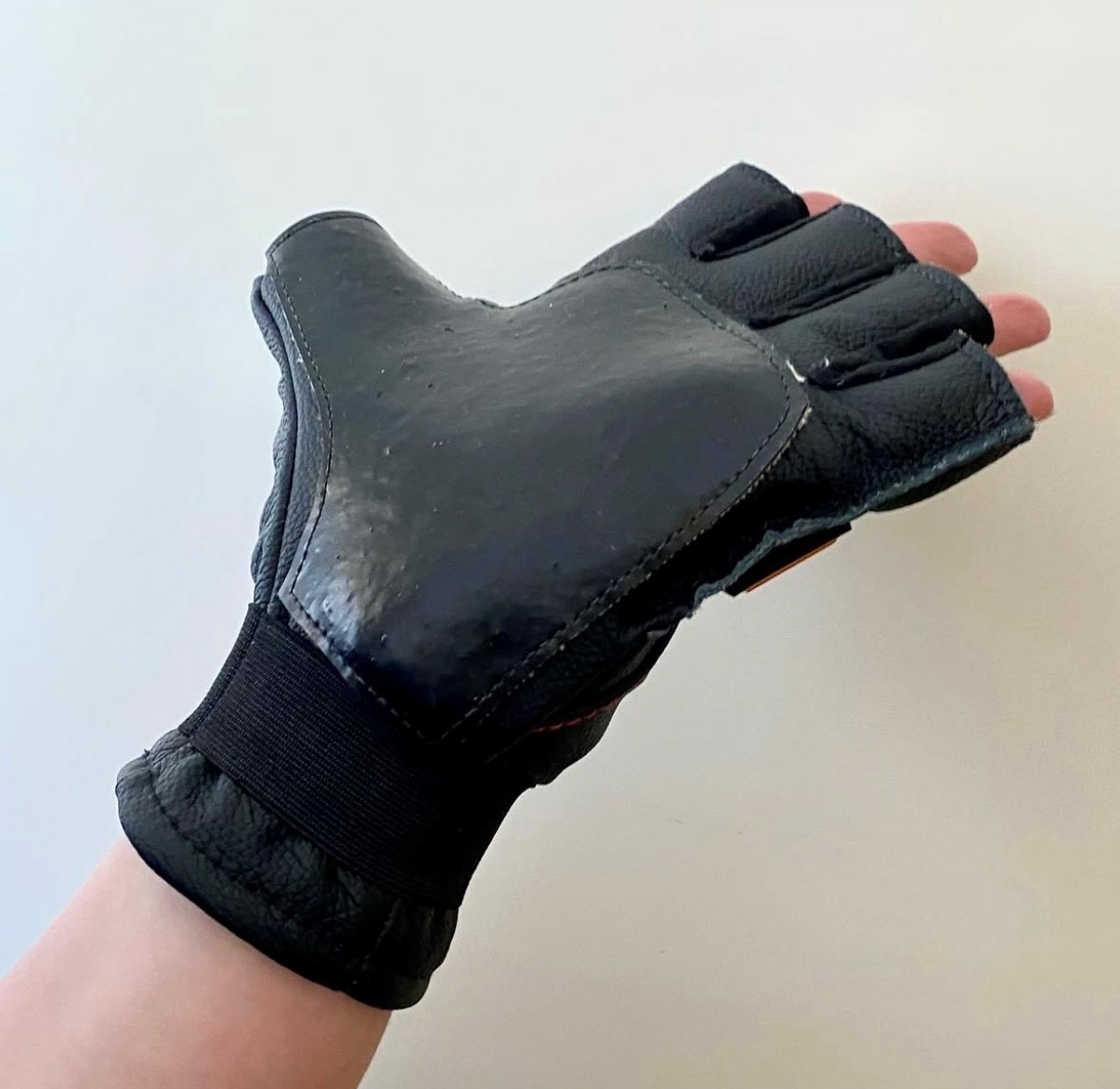 Alternative view of Thune Handschuh Mod. Standing short